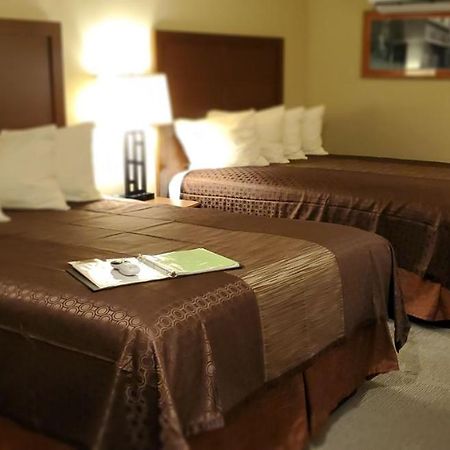 Newcastle Lodge & Convention Center Ngoại thất bức ảnh