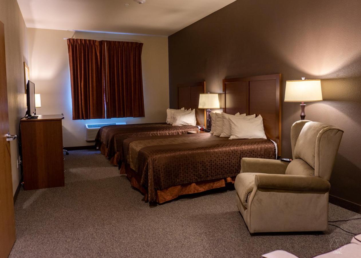 Newcastle Lodge & Convention Center Ngoại thất bức ảnh