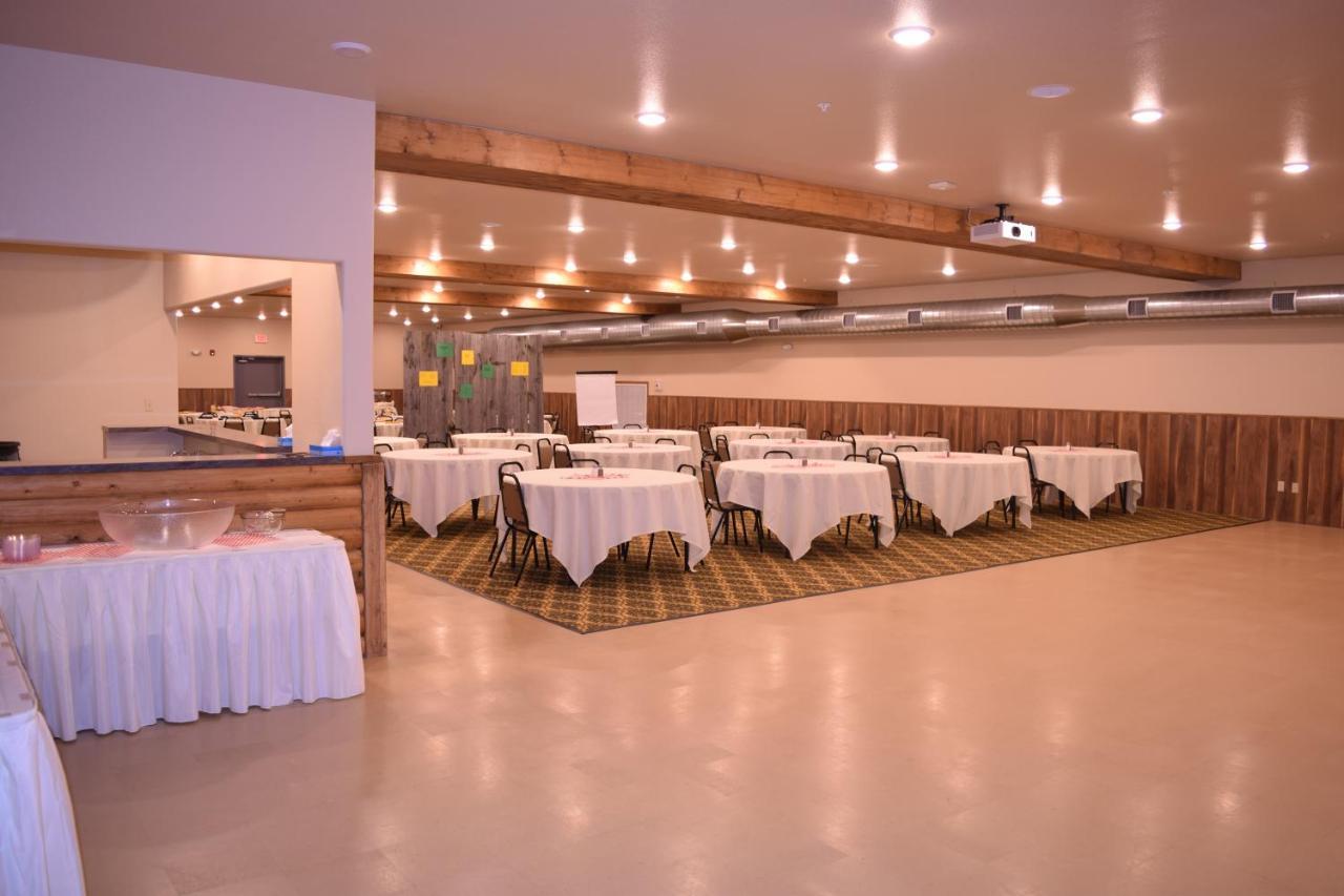 Newcastle Lodge & Convention Center Ngoại thất bức ảnh