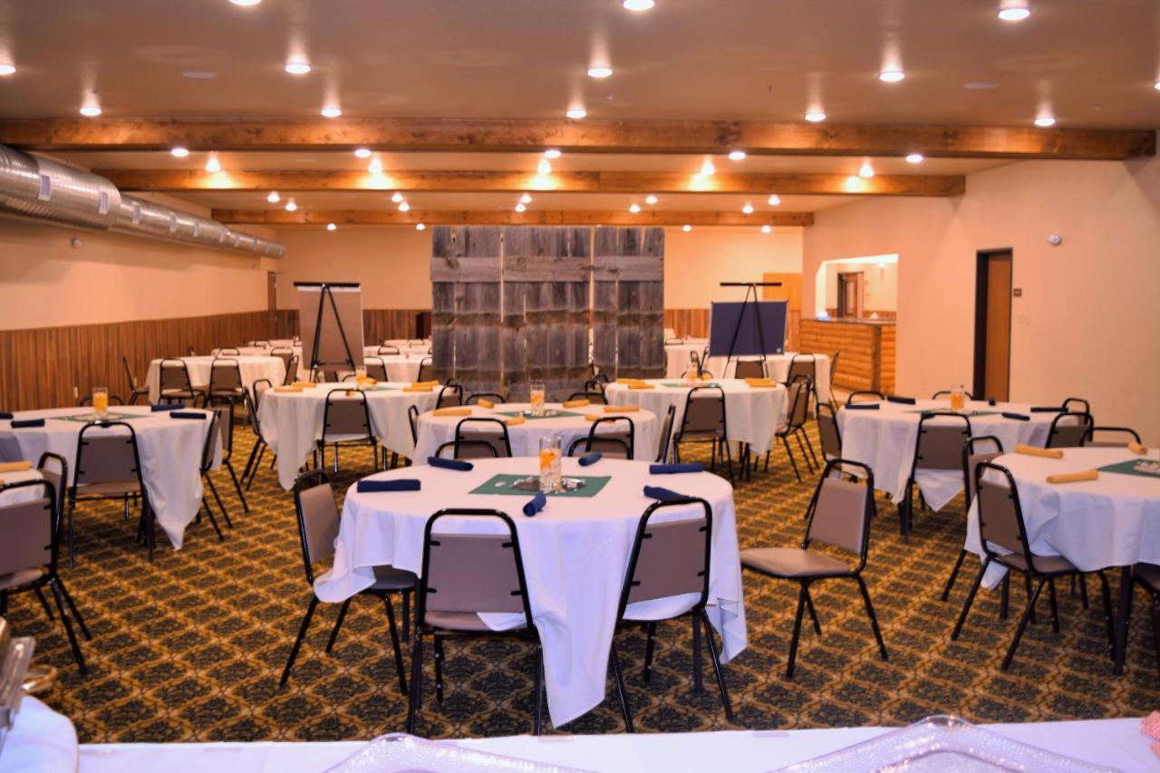 Newcastle Lodge & Convention Center Ngoại thất bức ảnh
